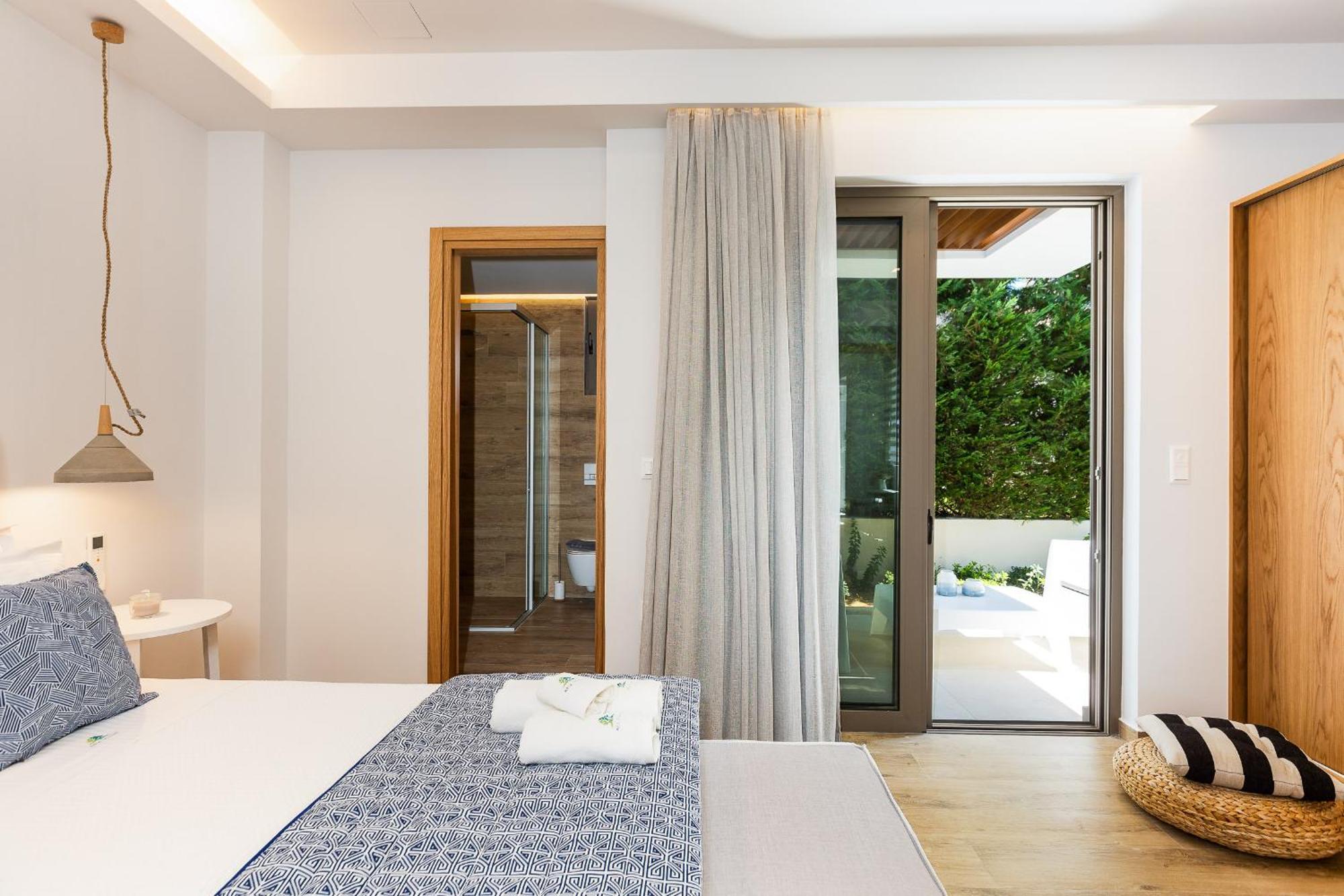 Vasilios Villa, With Pool, Gym & Close To Beach, By Thinkvilla Loutra Zewnętrze zdjęcie
