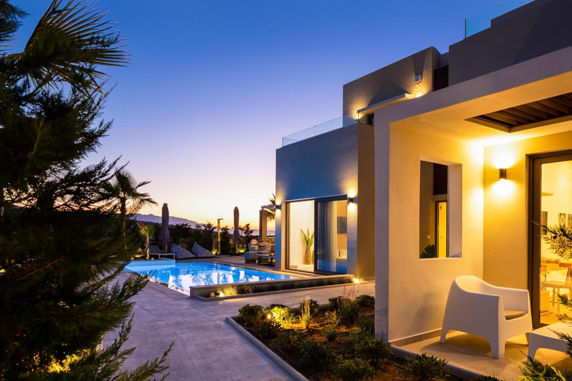 Vasilios Villa, With Pool, Gym & Close To Beach, By Thinkvilla Loutra Zewnętrze zdjęcie