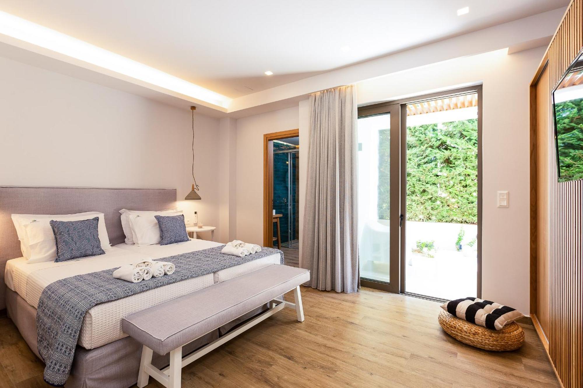 Vasilios Villa, With Pool, Gym & Close To Beach, By Thinkvilla Loutra Zewnętrze zdjęcie