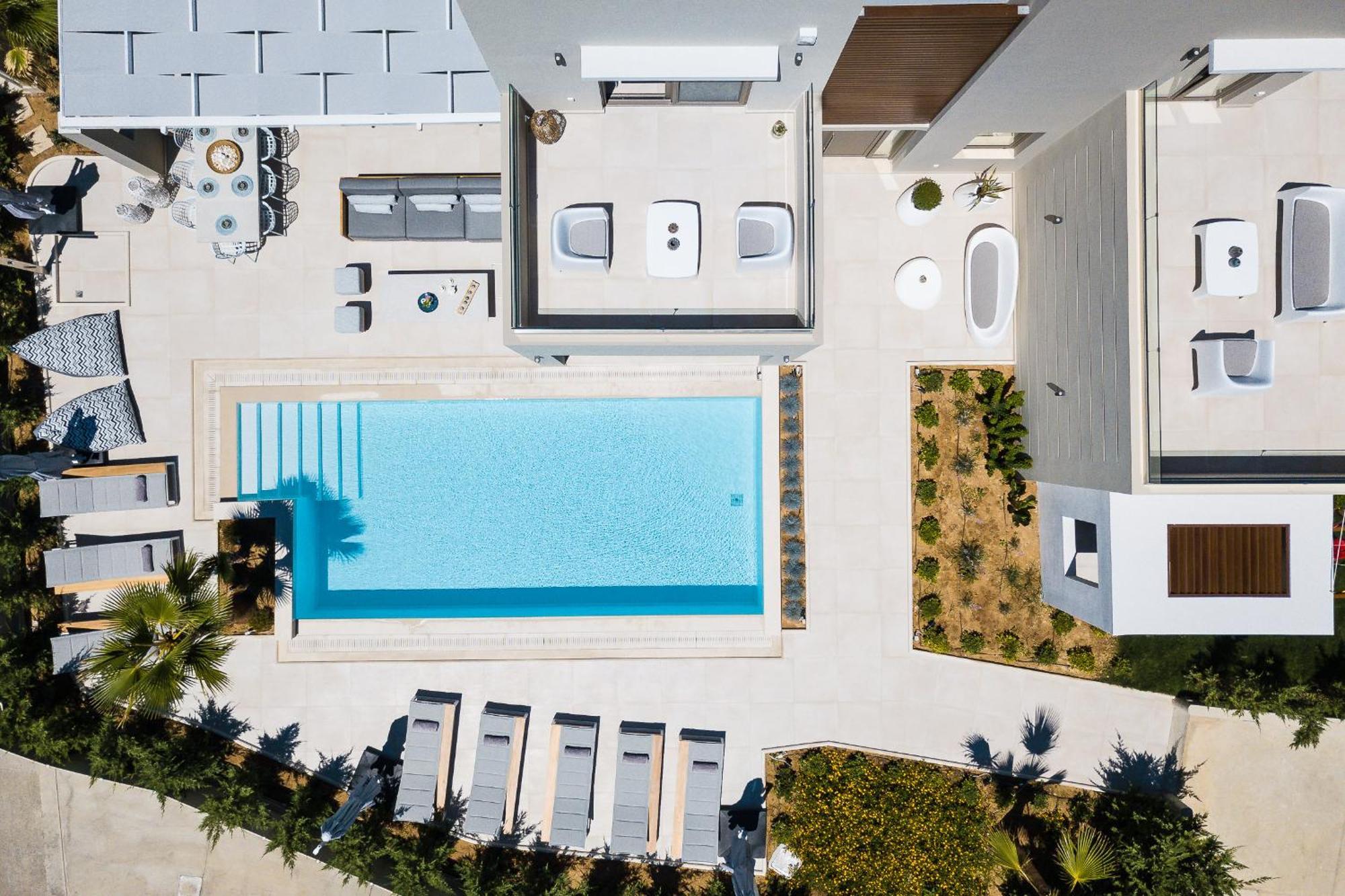 Vasilios Villa, With Pool, Gym & Close To Beach, By Thinkvilla Loutra Zewnętrze zdjęcie